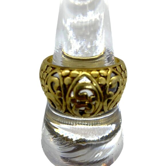 Large Fashion Costume Jewelry Ring Gold Tone Size 8 - Picture 4 of 16